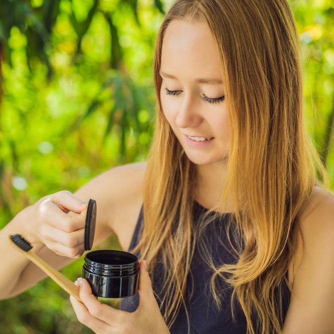 Vegetable Charcoal Whitening Powder